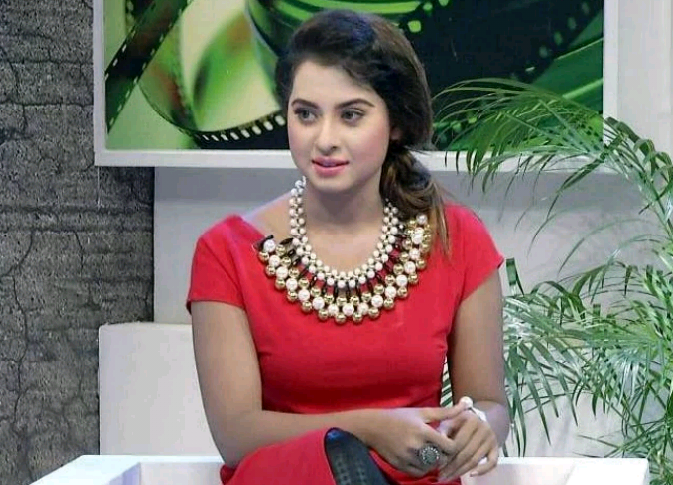 Bangladeshi beautiful news presenter