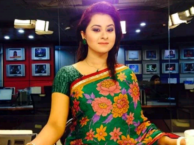 Bangladeshi women news presenter